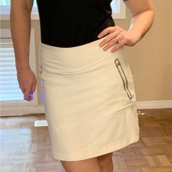 Nike Golf (or Running/Tennis) Skort - SM - Picture 3 of 6